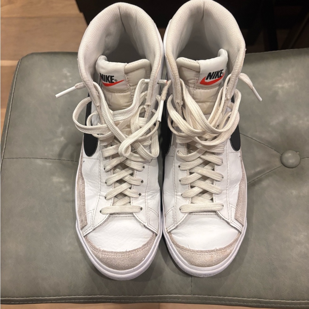 Nike Blazers Mid 77